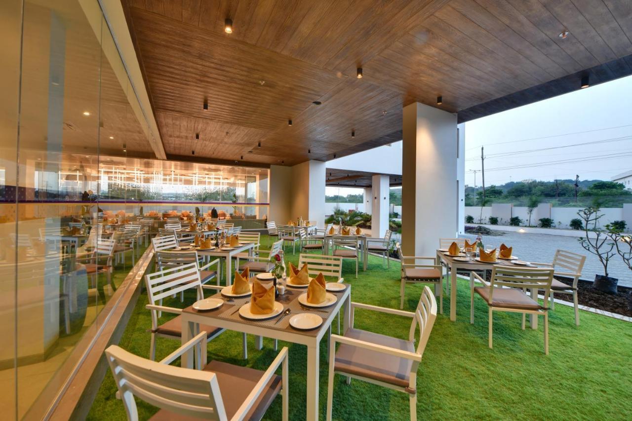 Click Hotel Pithampur Mhow Εξωτερικό φωτογραφία