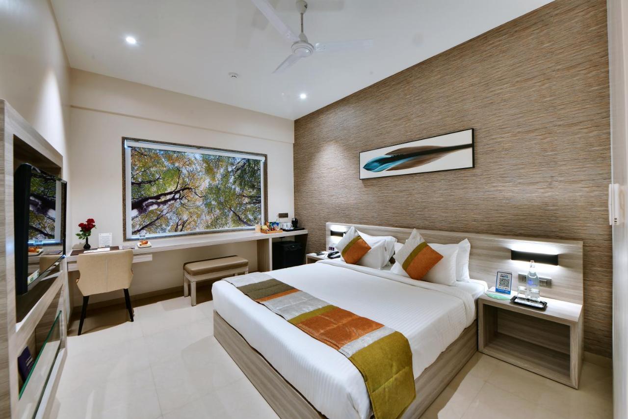 Click Hotel Pithampur Mhow Εξωτερικό φωτογραφία